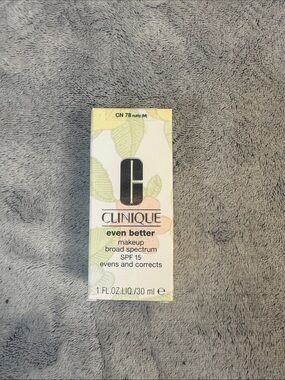 NWT Clinique Even Better Makeup SPF 15 - Shade CN 78 Nutty (M)
